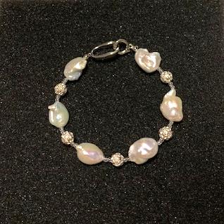 Silver Plated Chain with Baroque Natural Pearl Bracelet